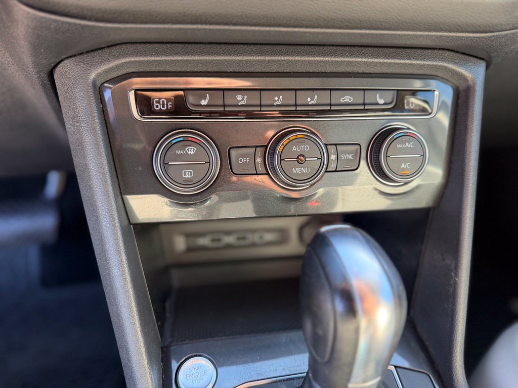 Used 2018 Volkswagen Tiguan SE w/ Panoramic Sunroof Package AWD/4WD image 33