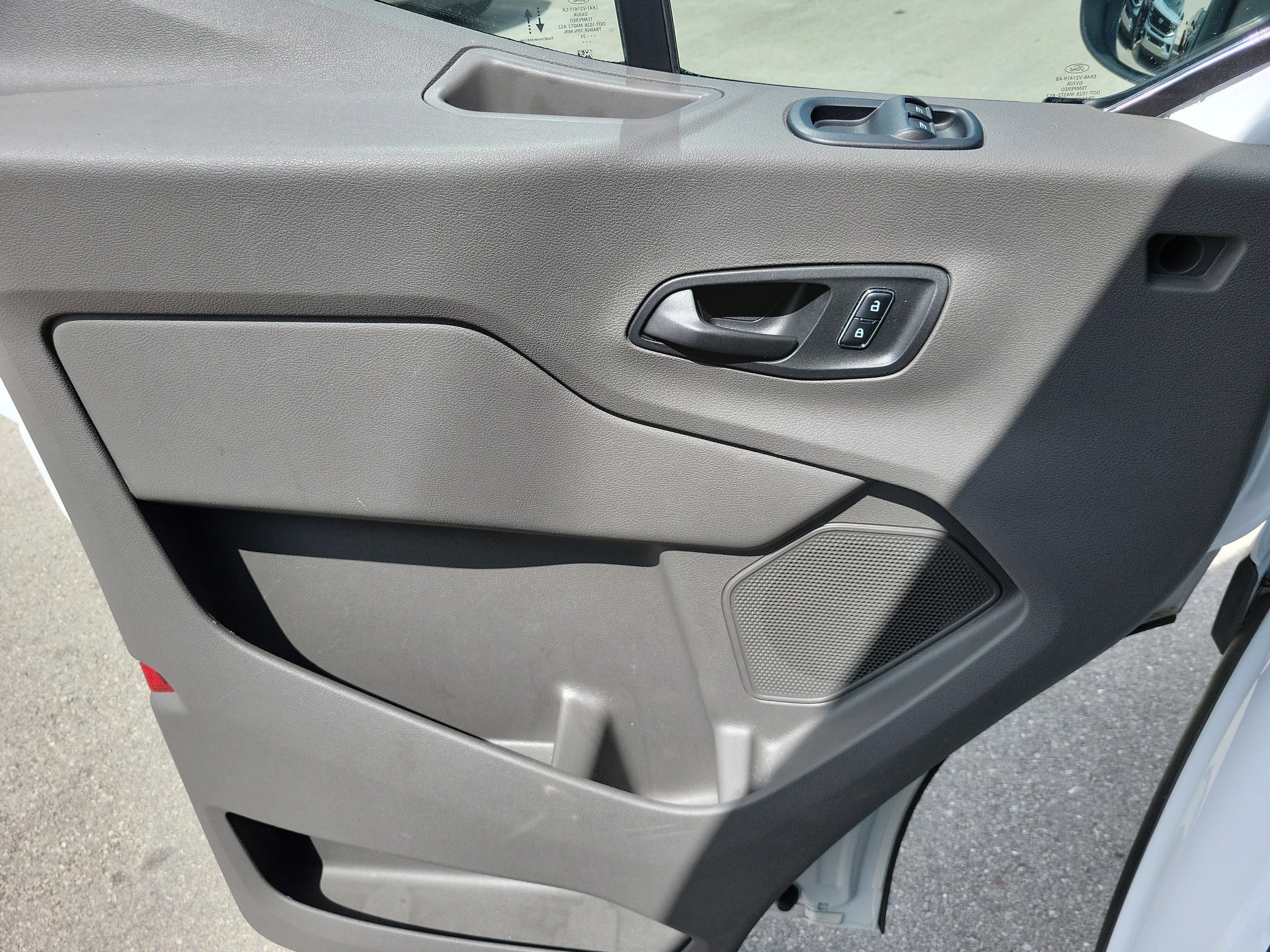 Used 2025 Ford Transit 350 XLT RWD image 26