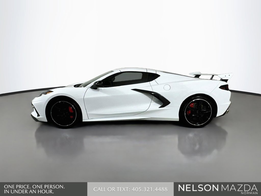 Used 2022 Chevrolet Corvette Stingray Premium Cpe w/ Z51 Performance Package RWD image 9