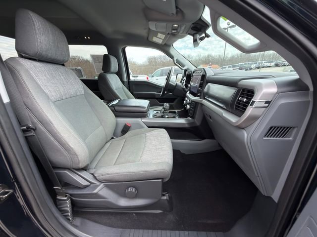 Used 2023 Ford F150 Lightning XLT AWD/4WD image 9