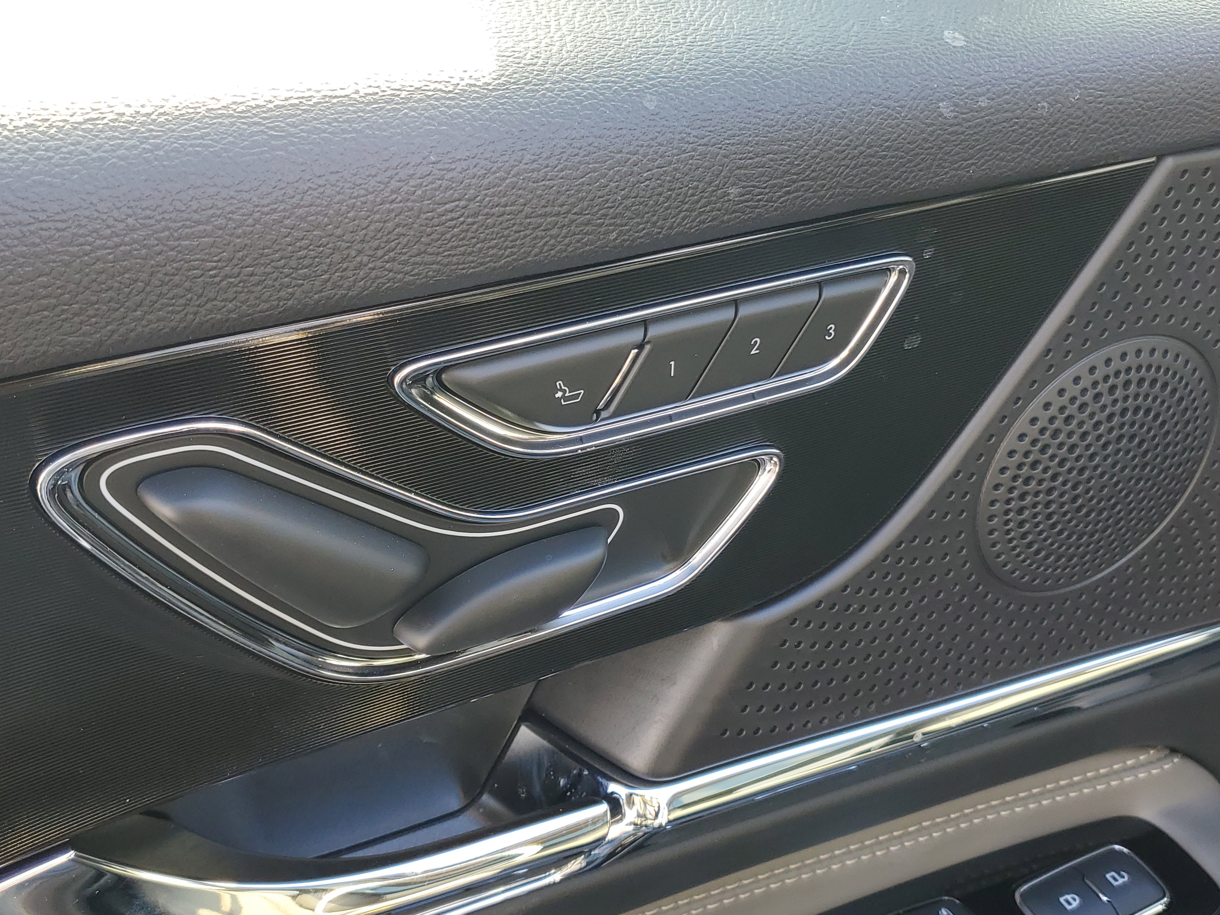 New 2025 Lincoln Corsair Grand Touring w/ Rear Removable Package Tray image 9