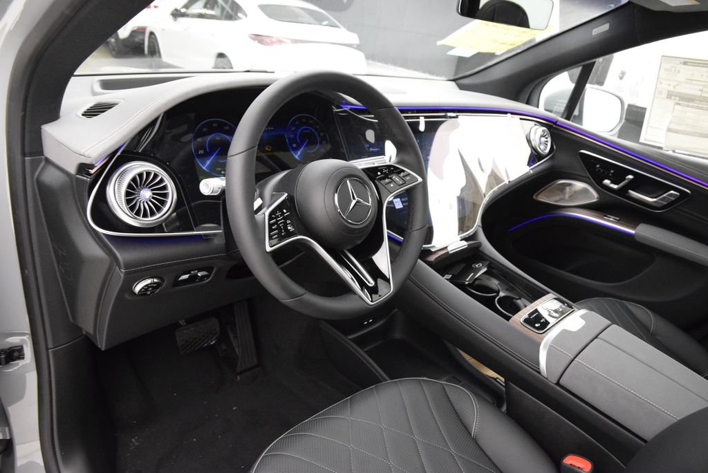 New 2026 Mercedes-Benz EQS 550 4MATIC SUV image 20
