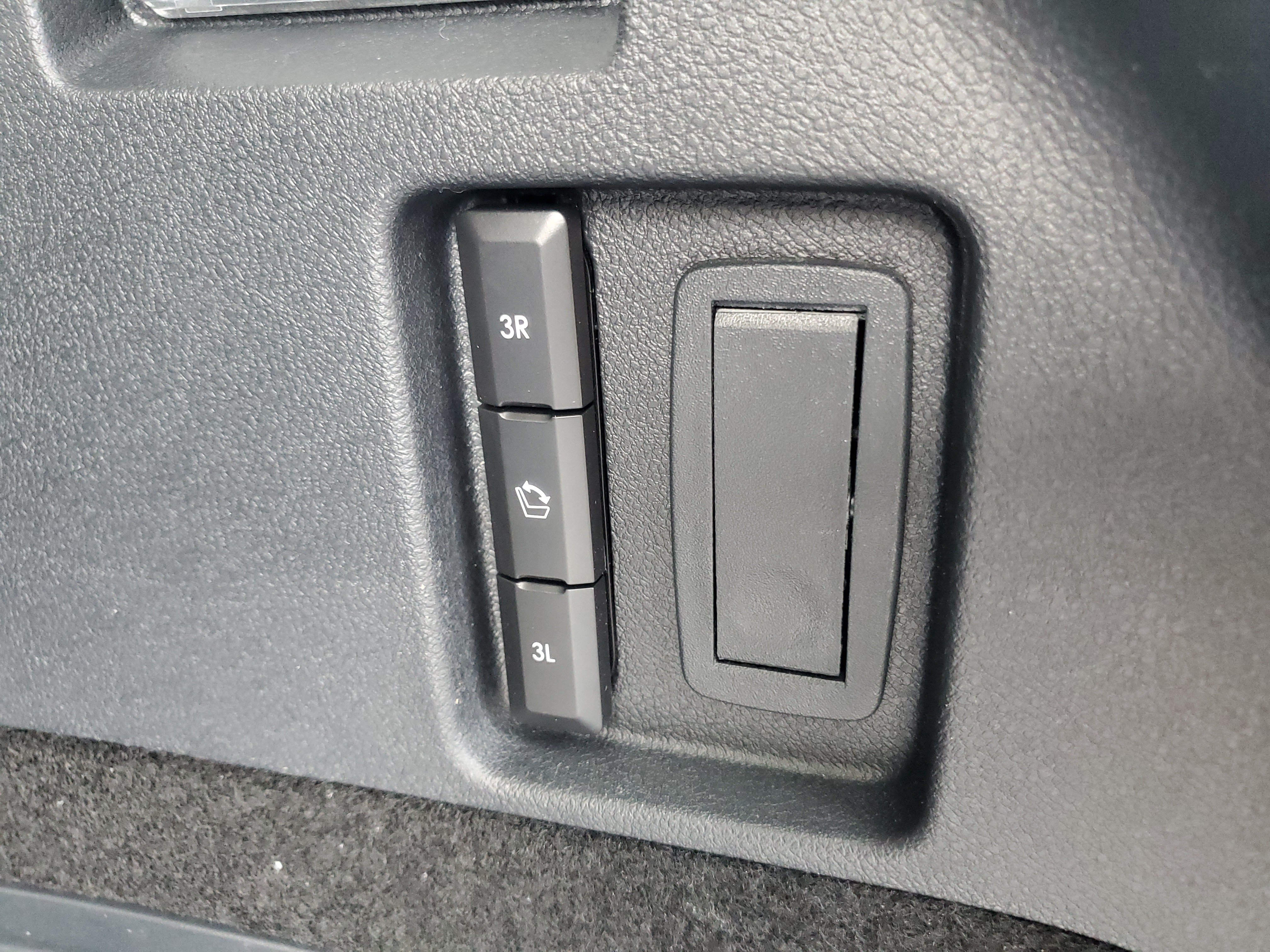New 2027 Lincoln Aviator AWD image 30