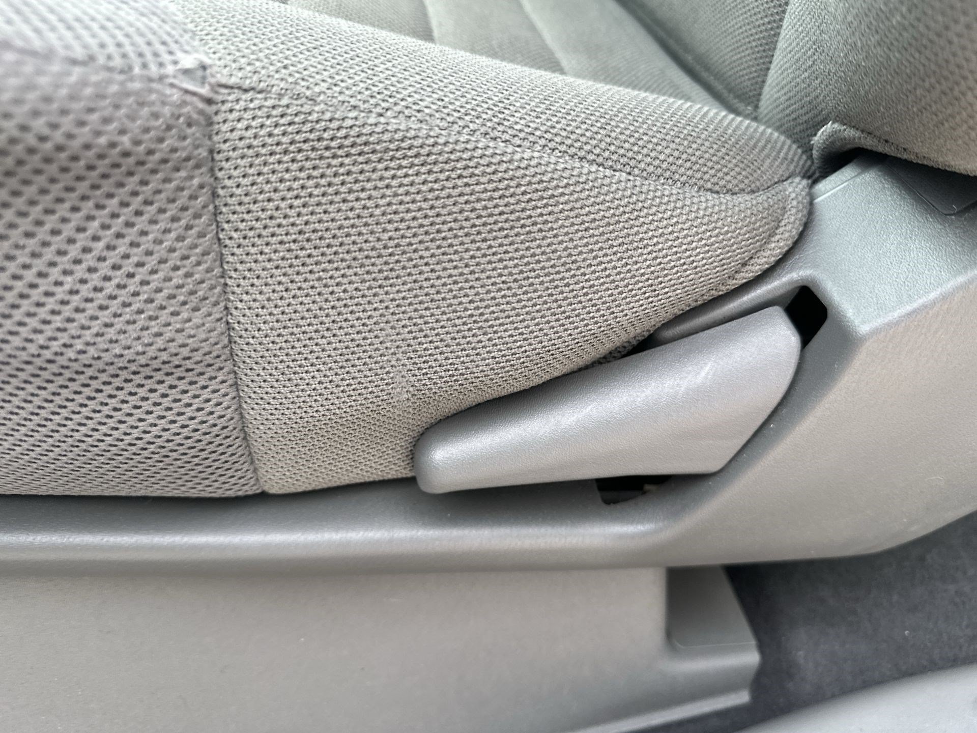 Used 2019 Nissan Frontier S RWD image 14