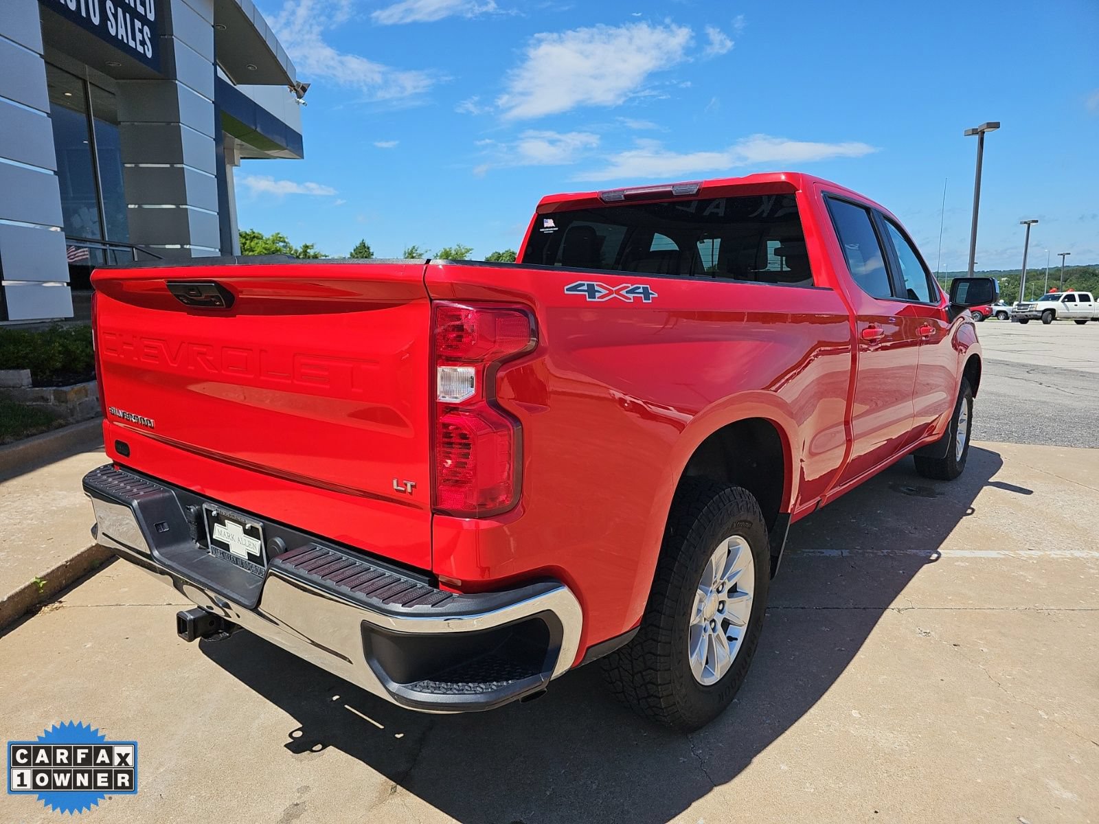 Used 2023 Chevrolet Silverado 1500 LT w/ Protection Package AWD/4WD image 4