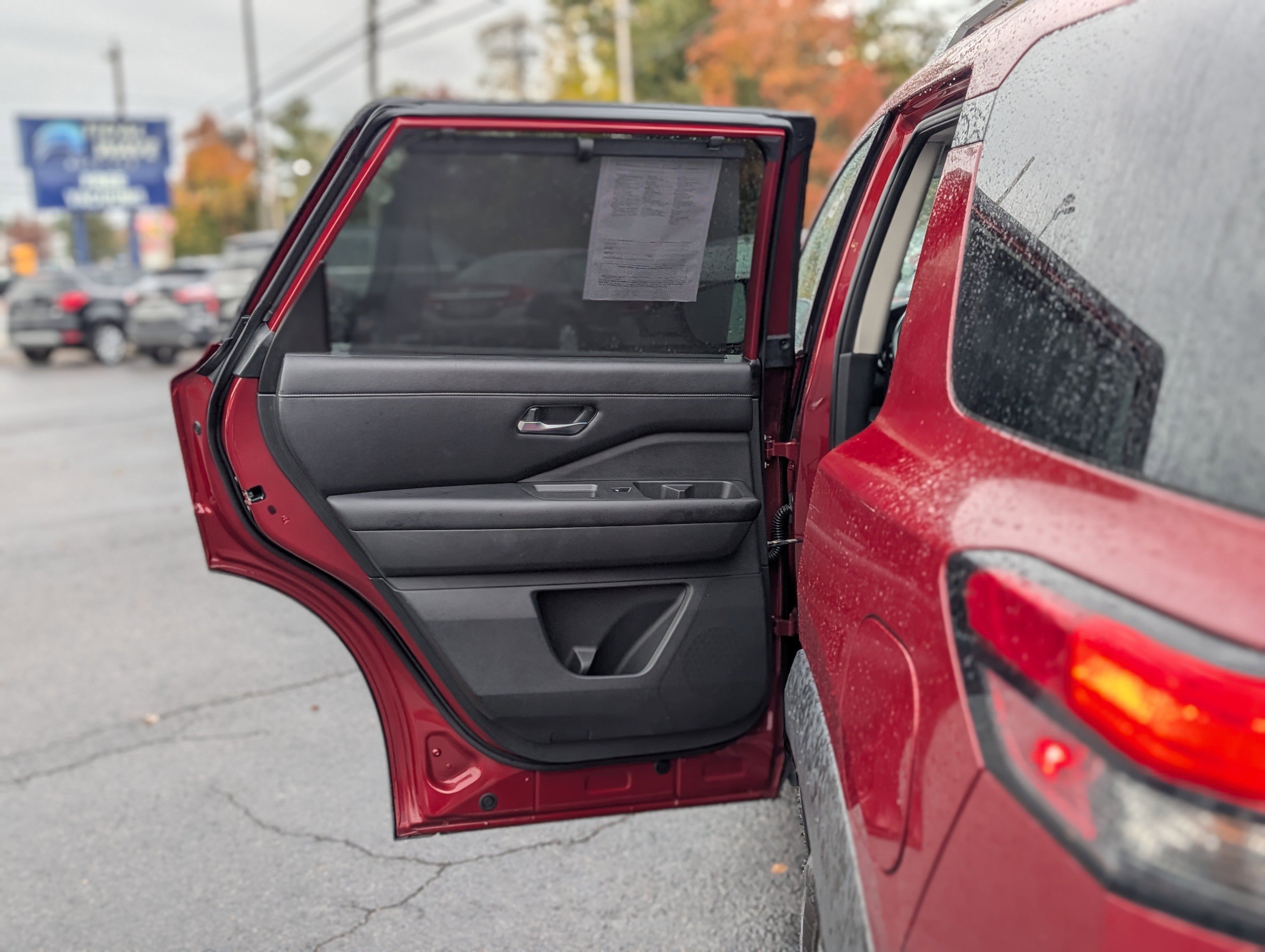 Used 2022 Nissan Pathfinder SL image 33