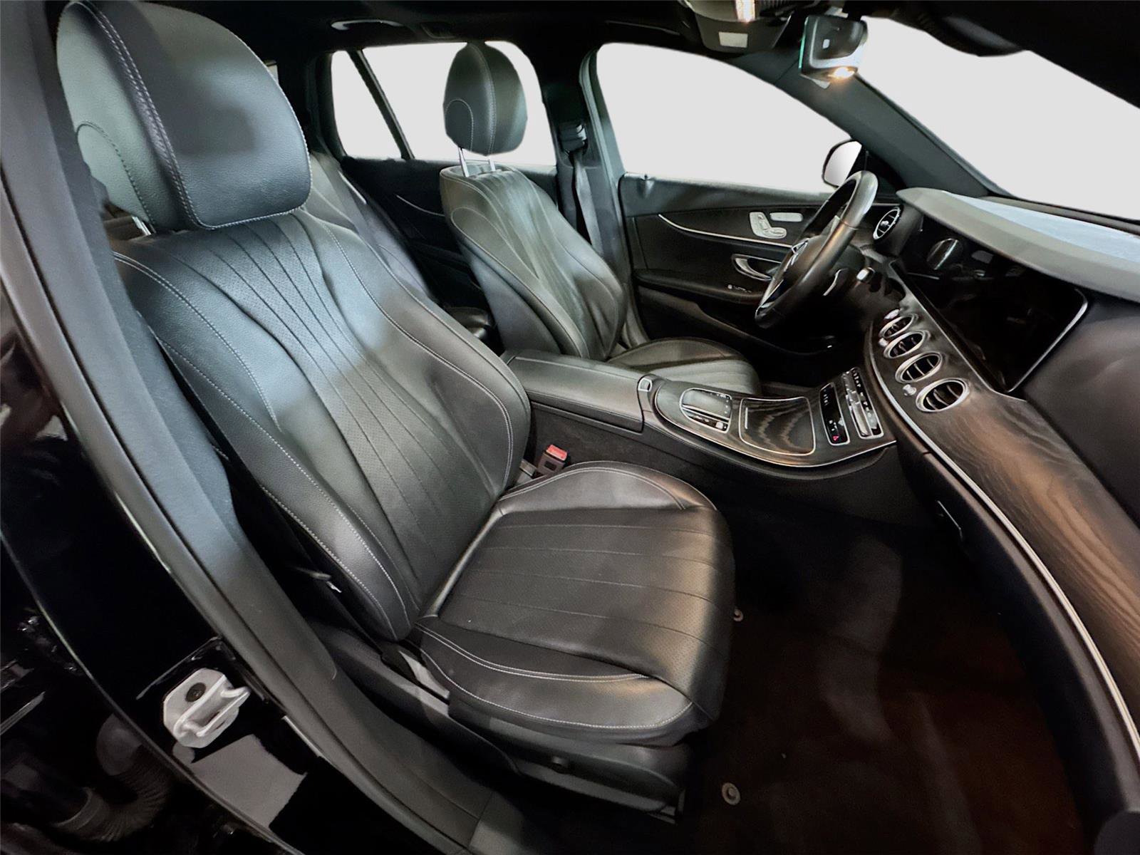 Used 2021 Mercedes-Benz E 450 4MATIC All-Terrain Wagon image 23