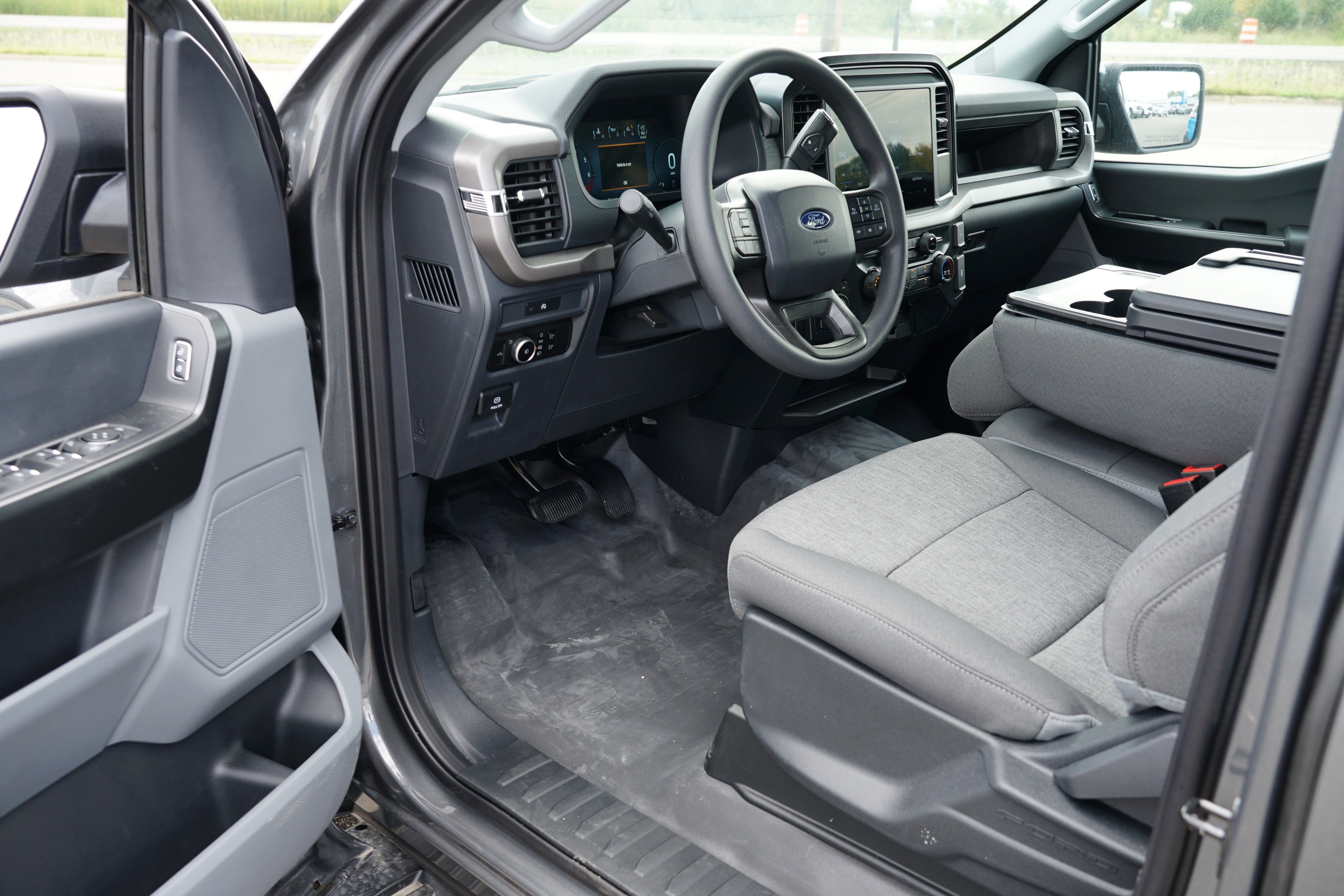 New 2025 Ford F150 XL w/ Equipment Group 103A High image 13