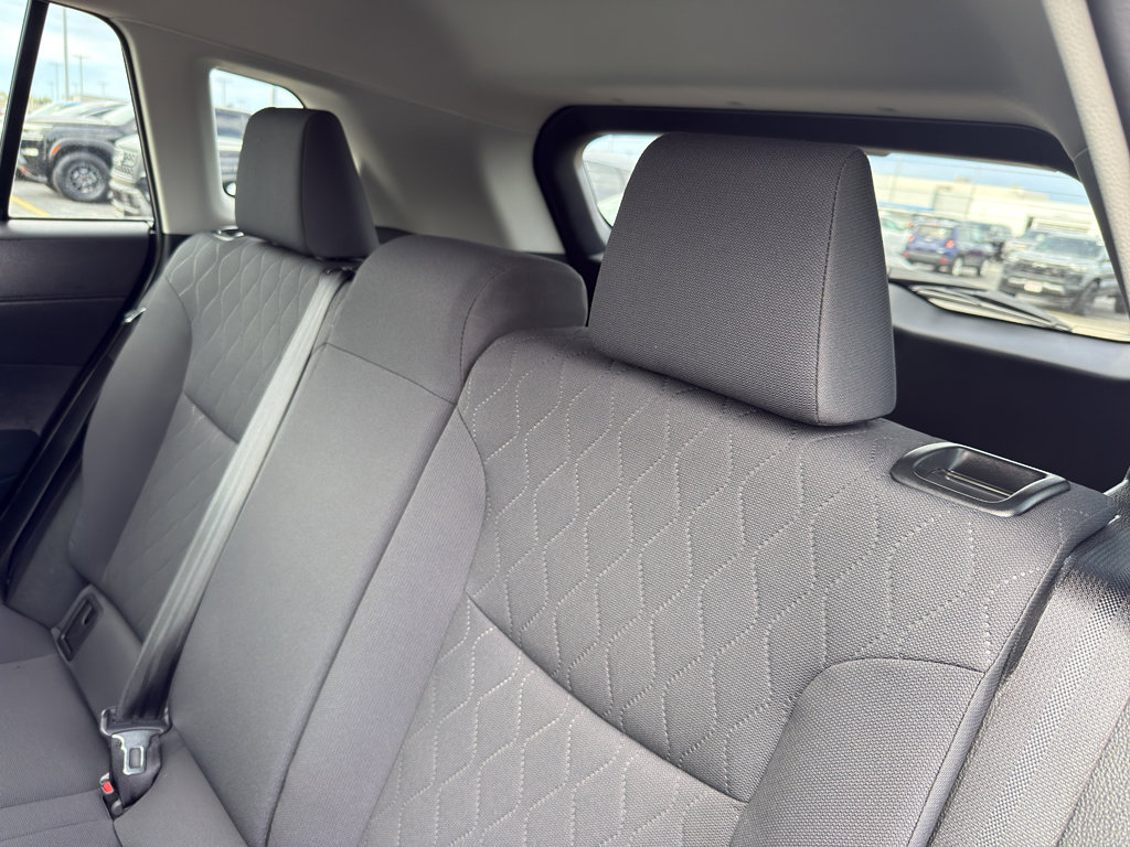 Used 2022 Toyota Corolla Cross LE image 35