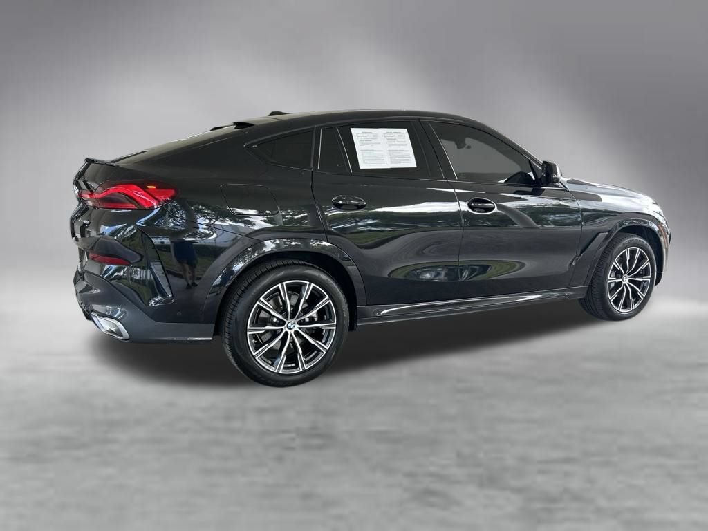 Used 2026 BMW X6 xDrive40i AWD/4WD image 3