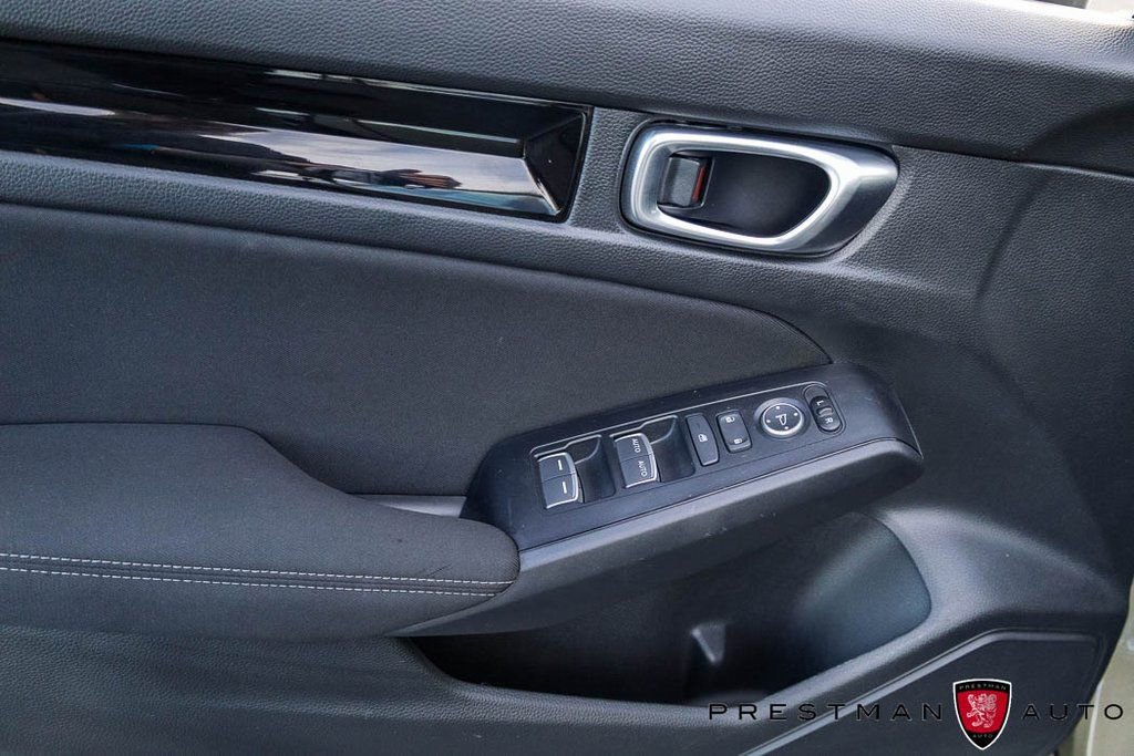 Used 2025 Honda Civic Sport image 23