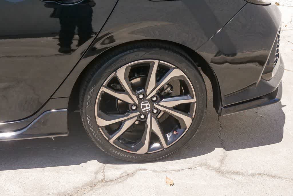 Used 2017 Honda Civic Sport image 6