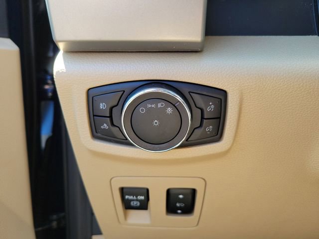 Used 2020 Ford F150 Lariat image 29