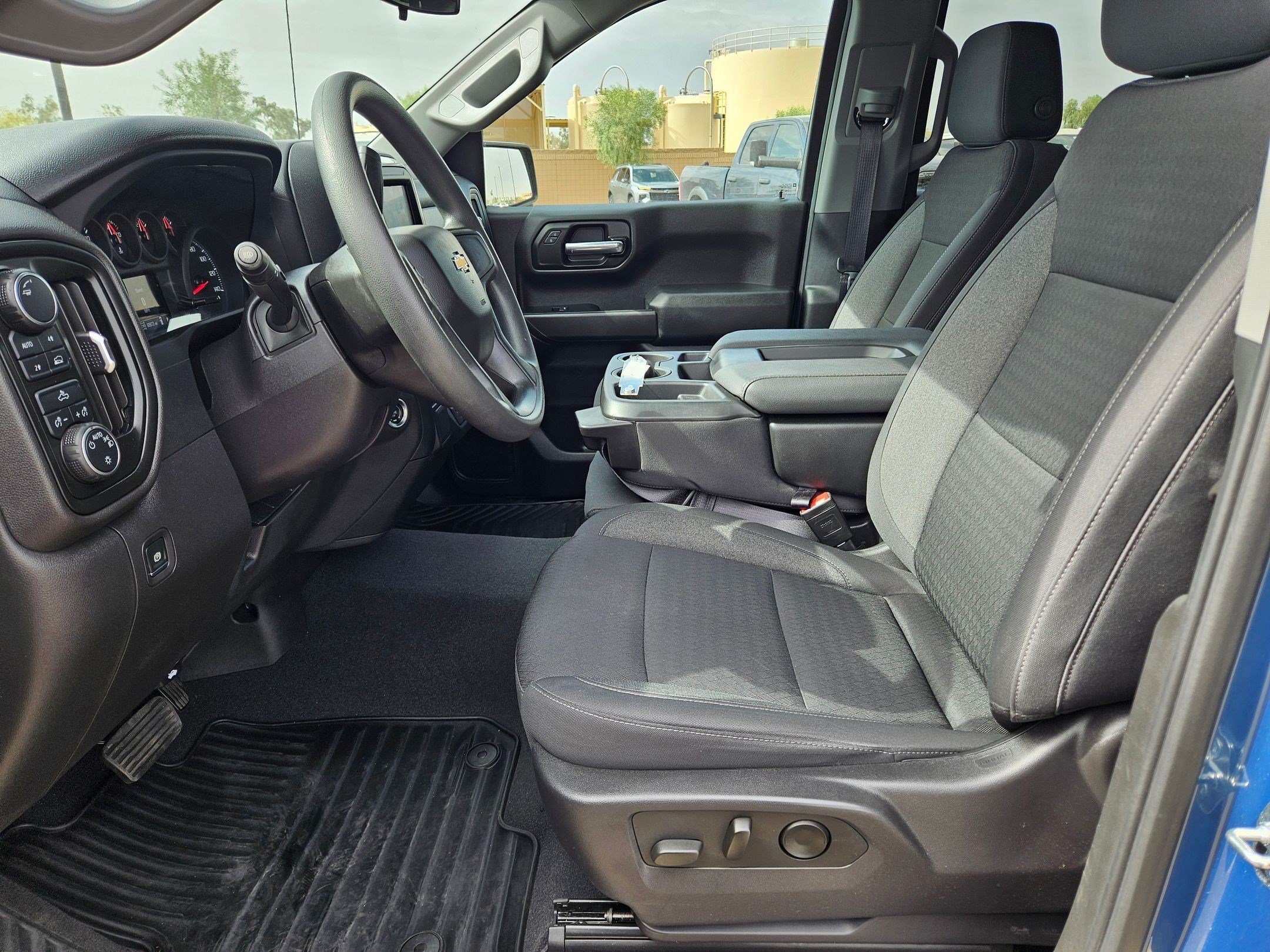 Certified 2024 Chevrolet Silverado 1500 Custom AWD/4WD image 18