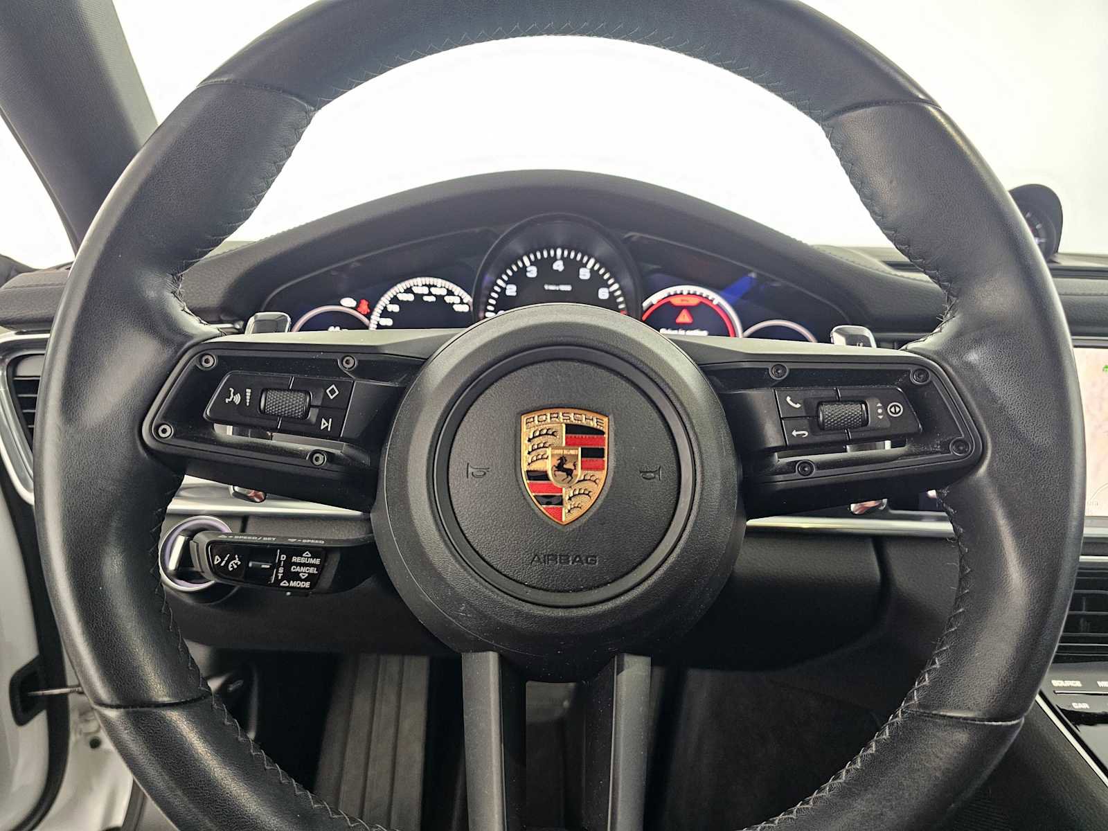 Used 2023 Porsche Panamera Platinum Edition image 22