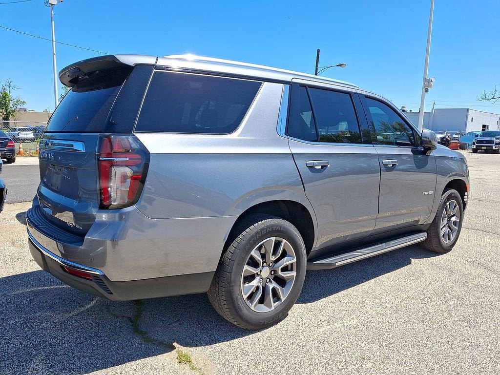 Used 2022 Chevrolet Tahoe LT w/ Luxury Package AWD/4WD image 10