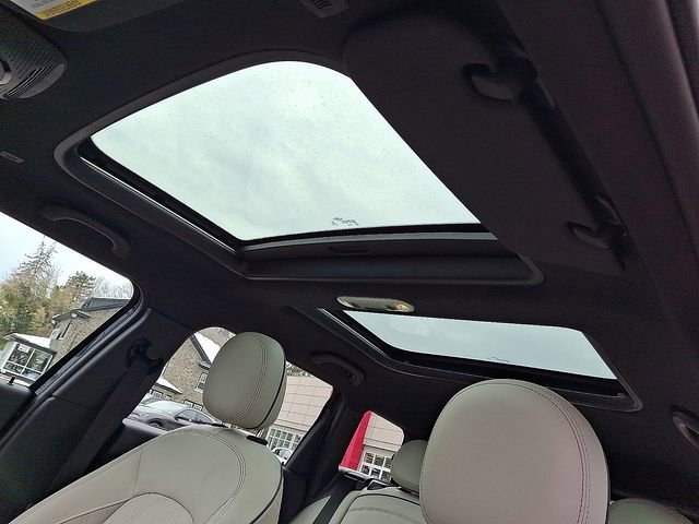 Used 2022 MINI Cooper Clubman S image 15