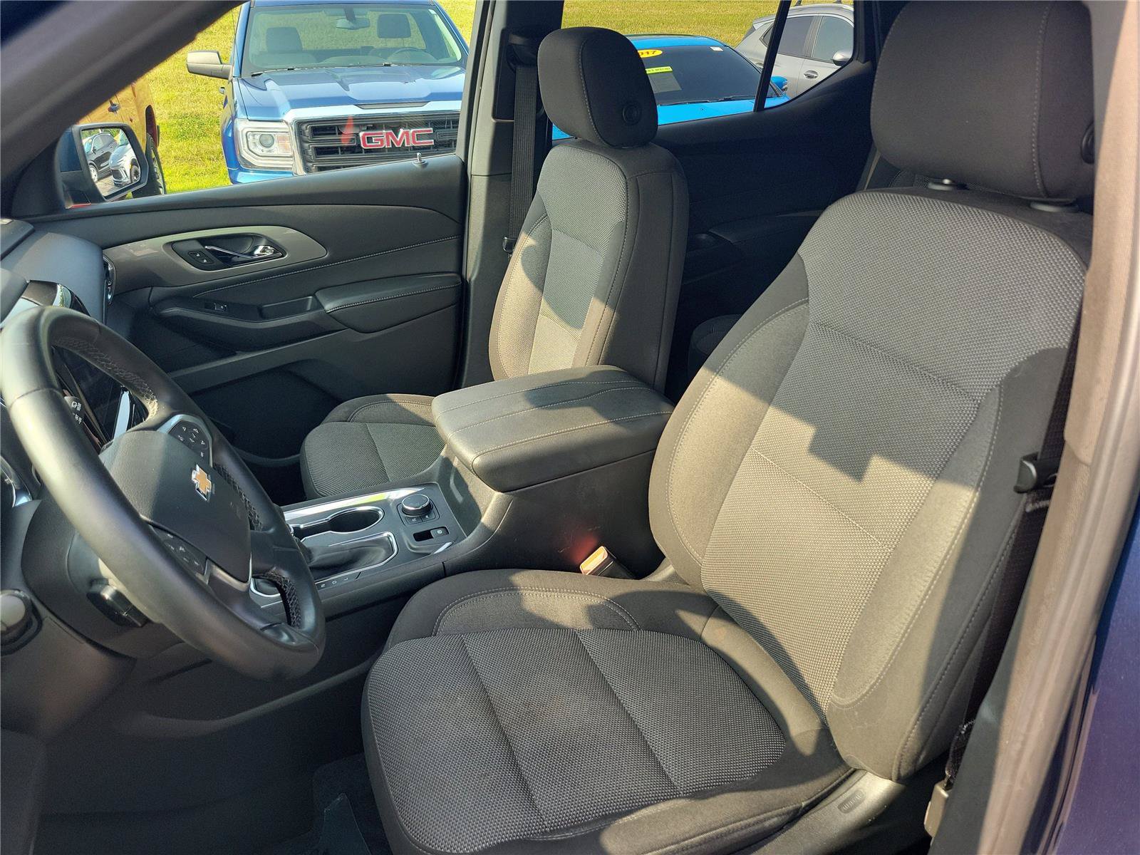 Used 2023 Chevrolet Traverse LT AWD/4WD image 15