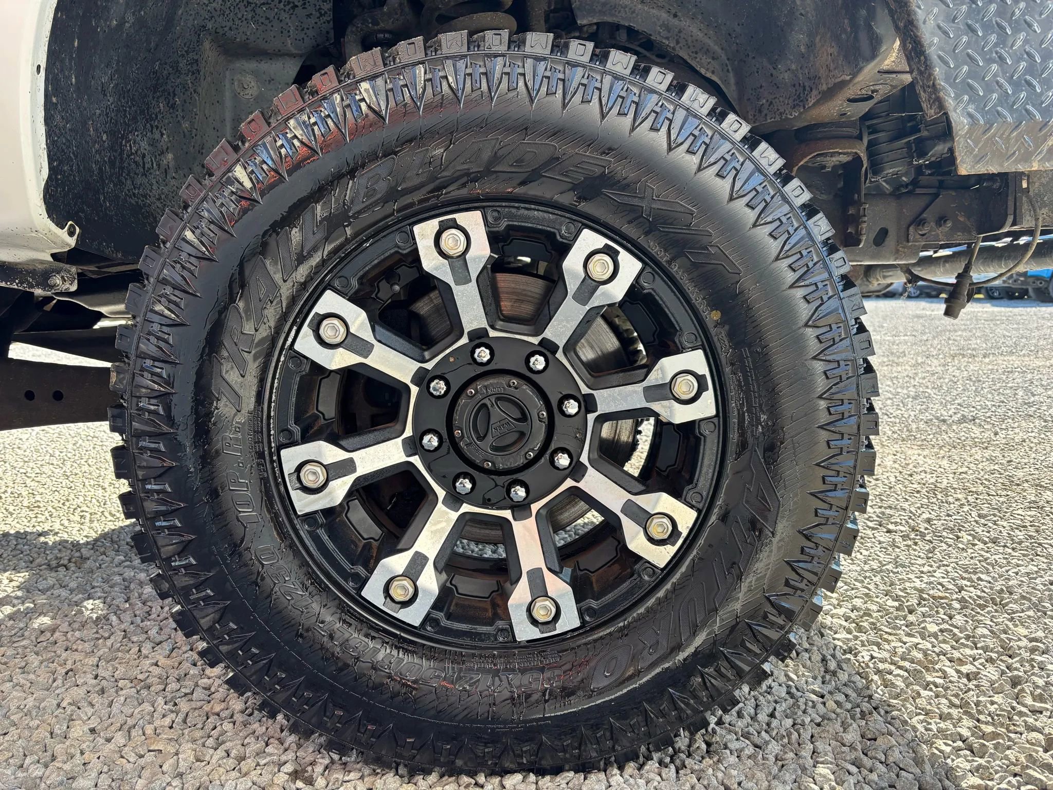 Used 2014 Ford F250 Lariat w/ Lariat Chrome Package image 8