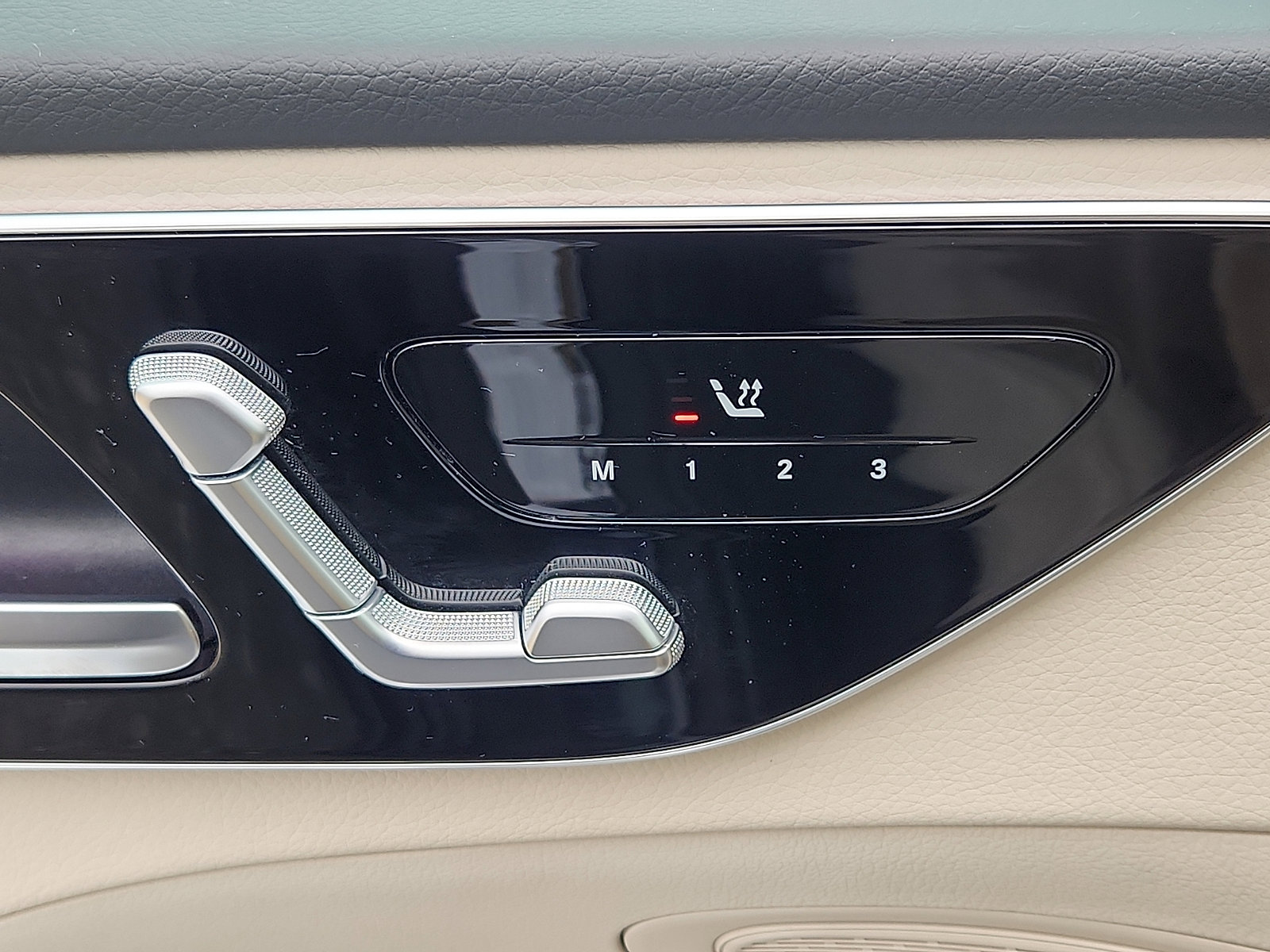 Certified 2022 Mercedes-Benz C 300 4MATIC Sedan image 28