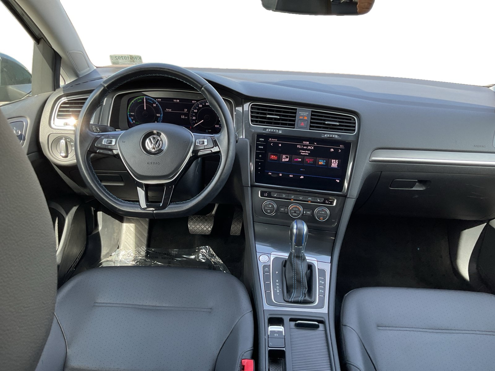 Used 2019 Volkswagen e-Golf SEL Premium FWD image 14
