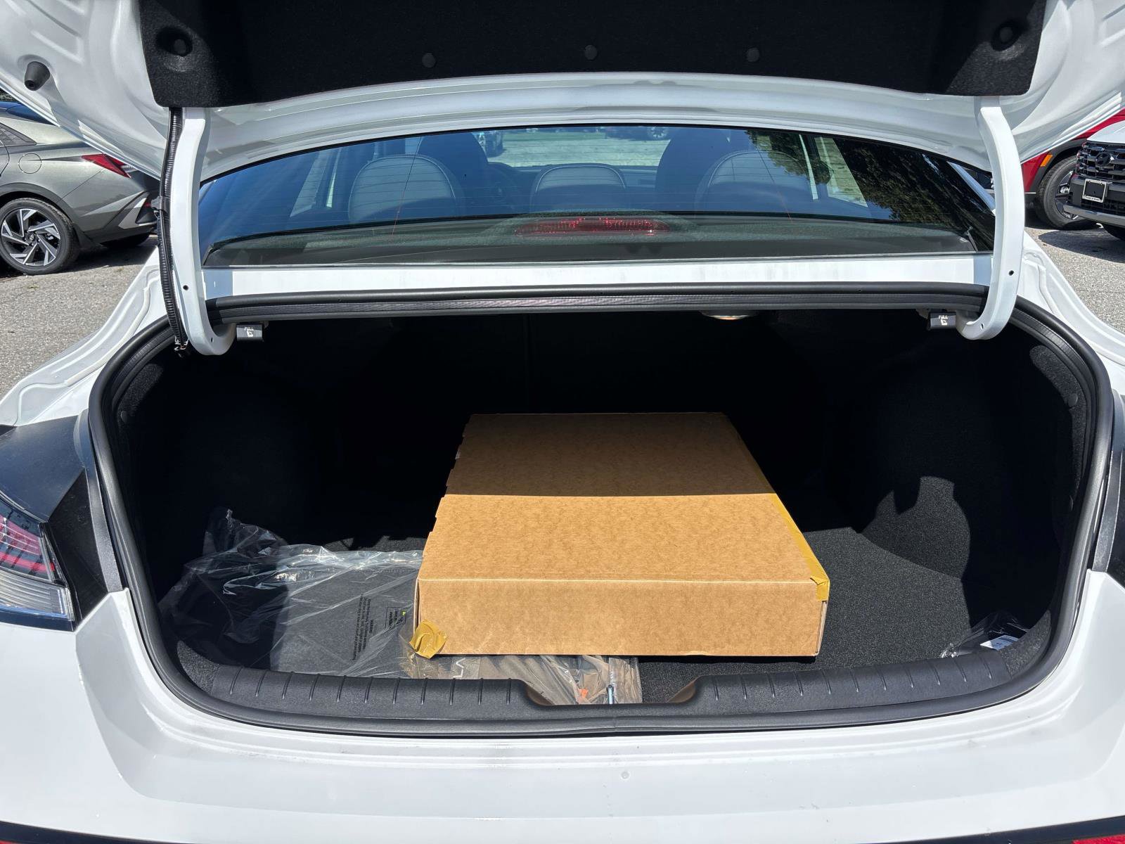 New 2025 Hyundai Elantra N Line image 8