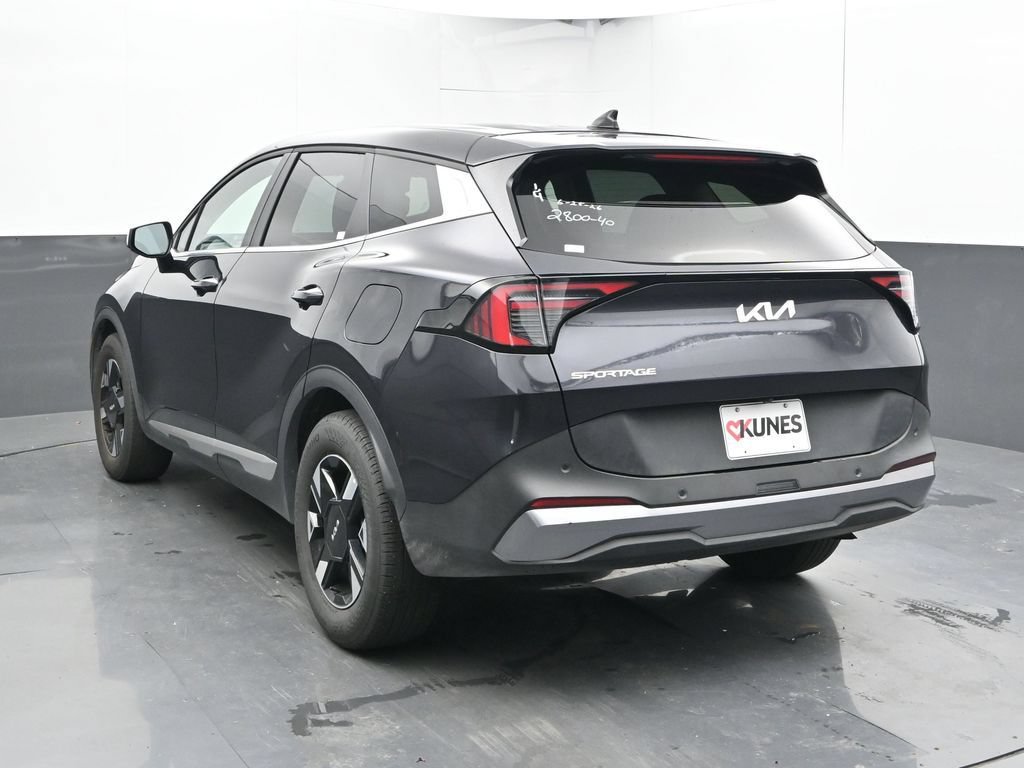 Used 2026 Kia Sportage LX FWD image 11