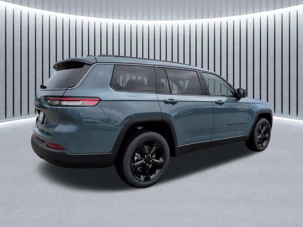 New 2026 Jeep Grand Cherokee L Limited w/ Limited Altitude Package AWD/4WD image 6