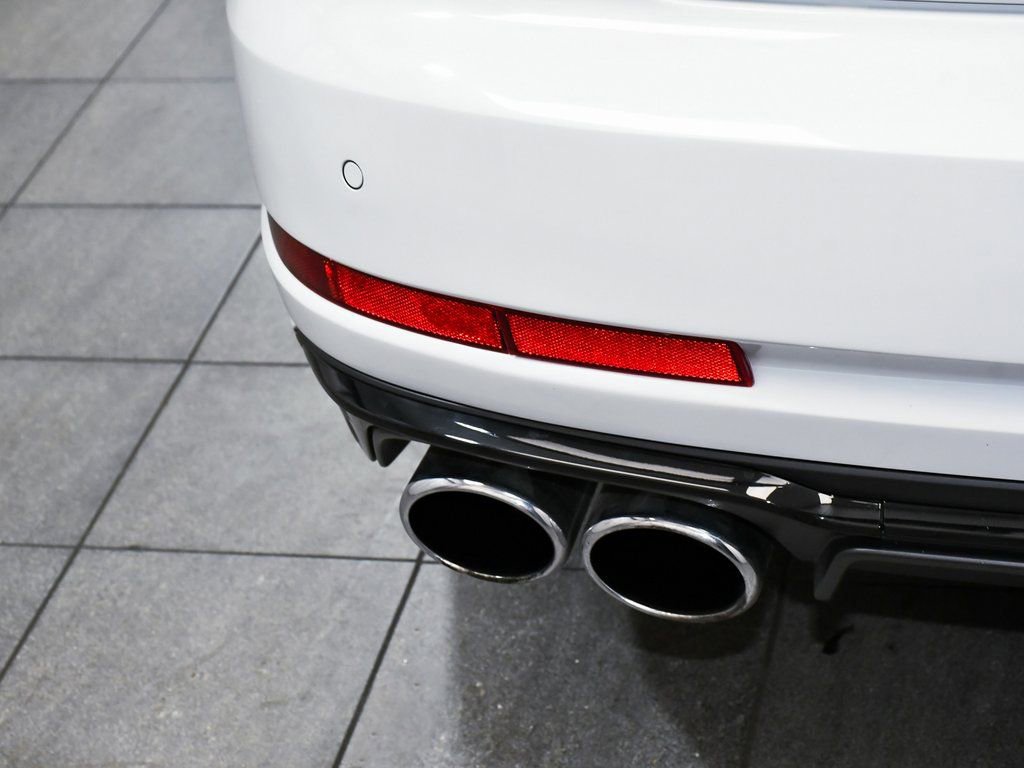 Used 2022 Audi S8 w/ S8 Comfort Plus Package AWD/4WD image 99