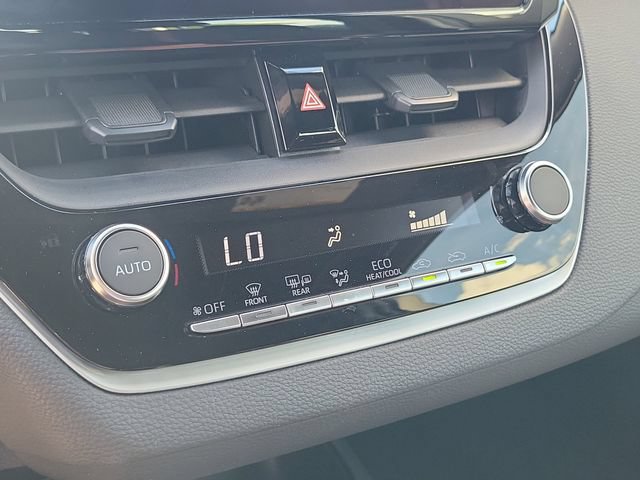 Used 2026 Toyota Corolla SE FWD image 28