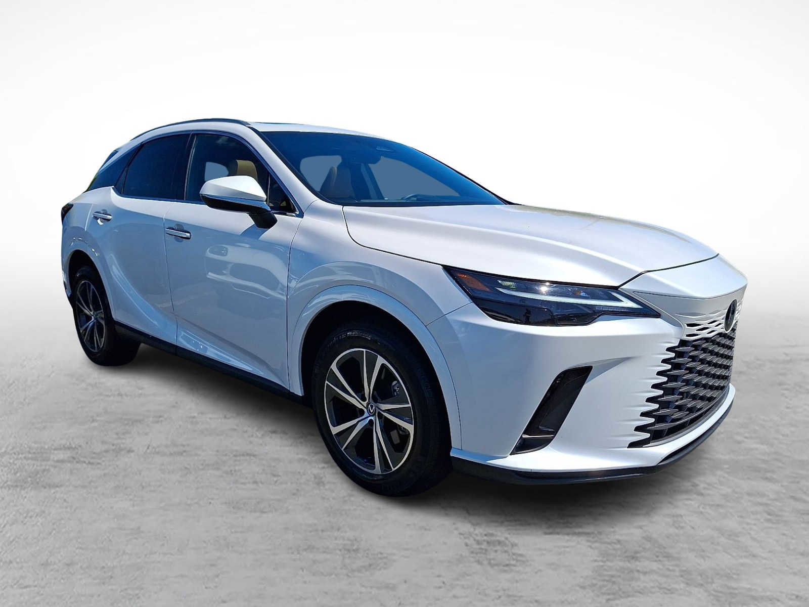 Used 2023 Lexus RX 350 Premium w/ Accessory Package AWD/4WD image 3