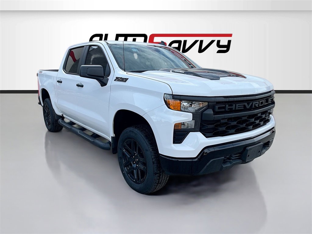 Used 2024 Chevrolet Silverado 1500 Custom Trail Boss w/ Turbomax Blackout Package image 1