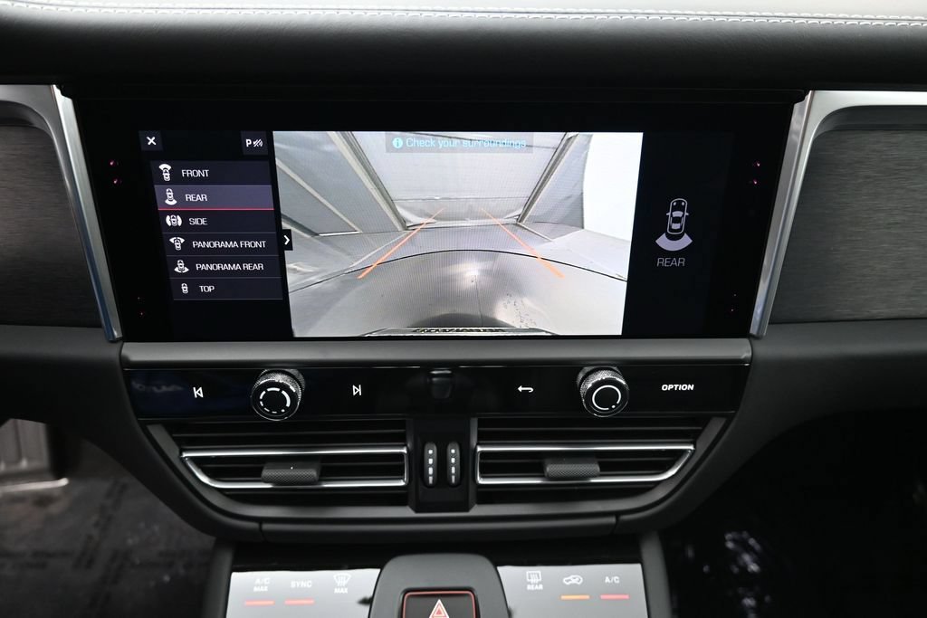 Certified 2026 Porsche Macan GTS AWD/4WD image 20