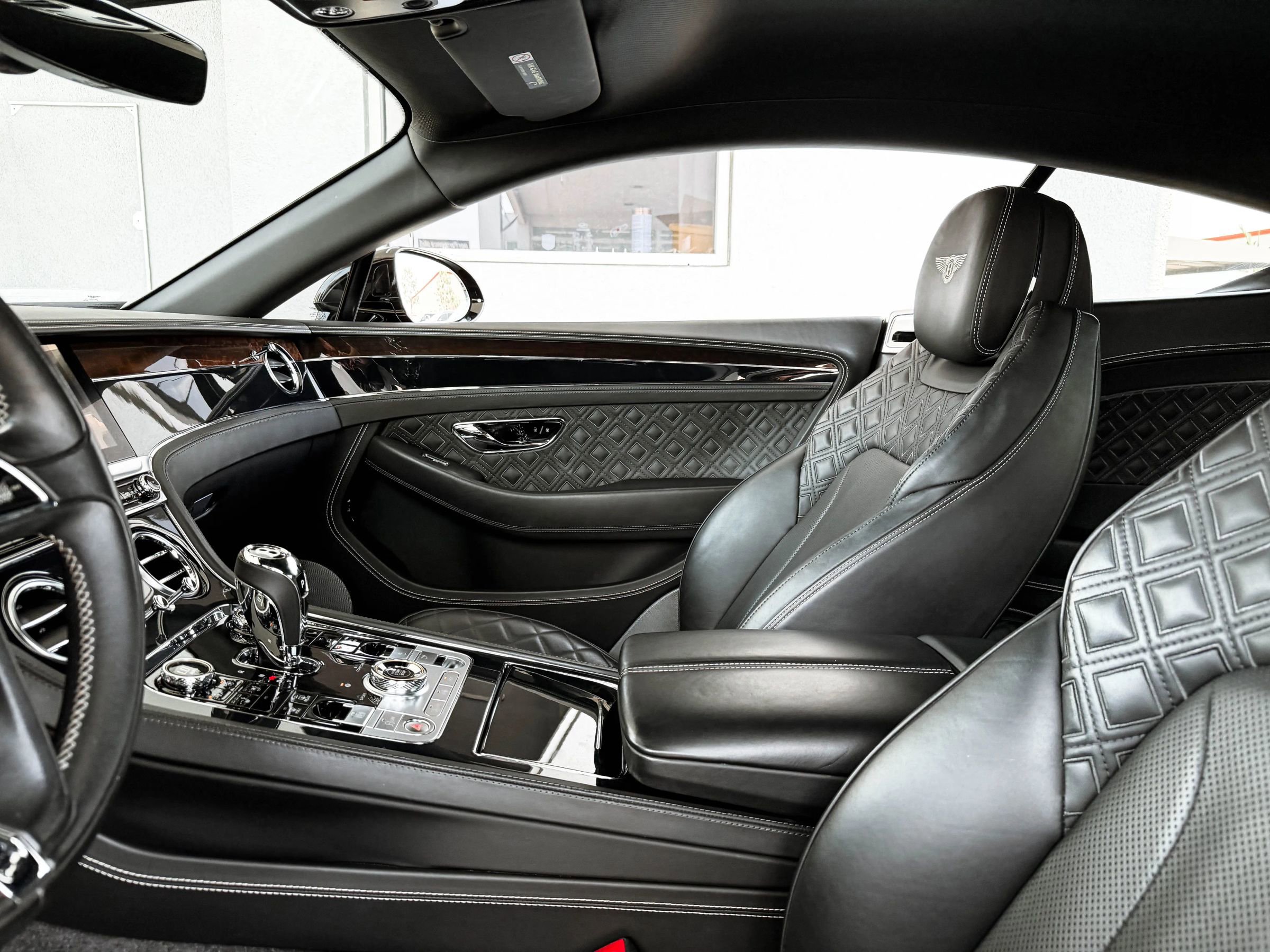 Used 2020 Bentley Continental GT V8 AWD/4WD image 21
