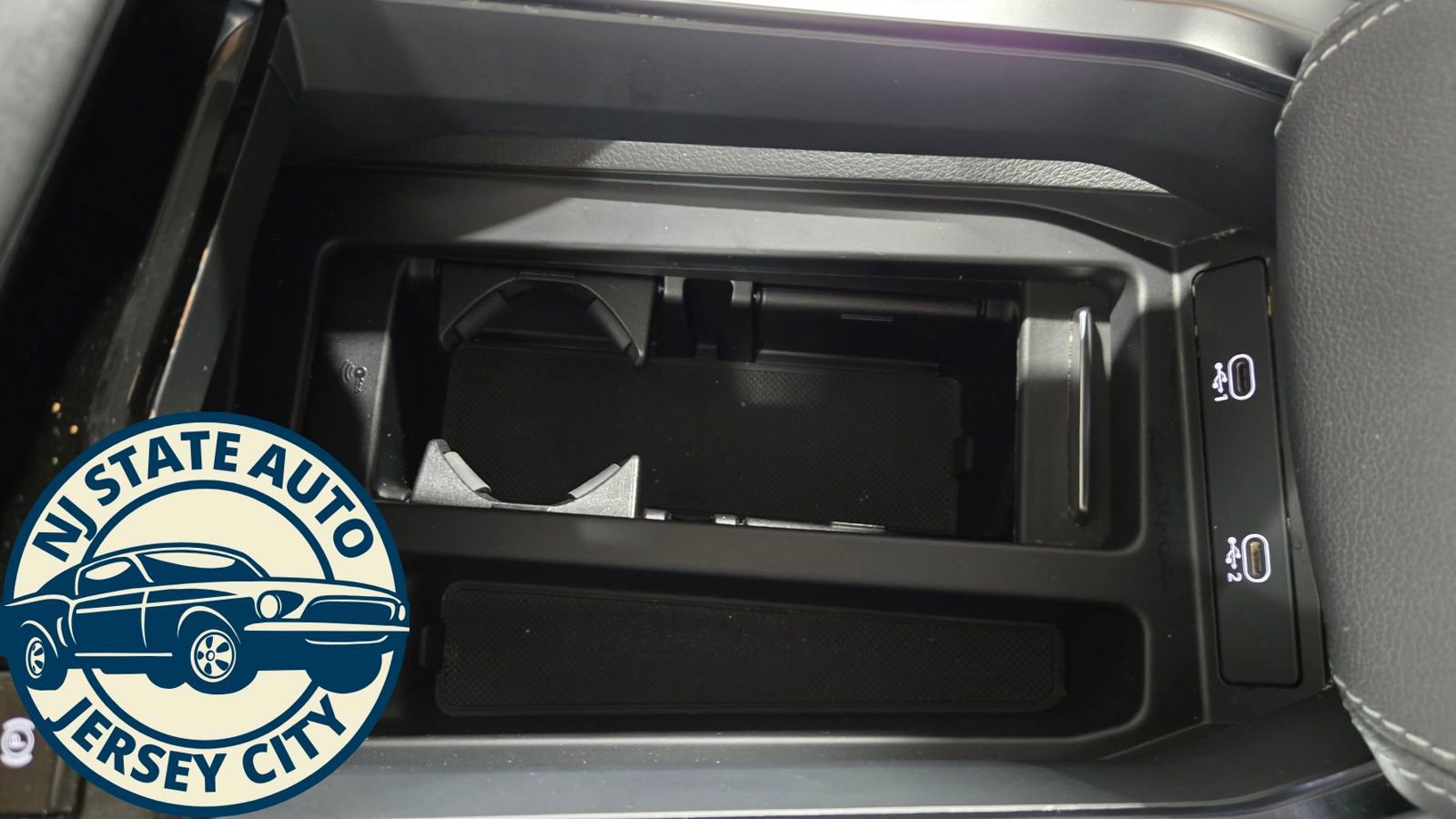 Used 2022 Audi e-tron Premium w/ Convenience Plus Package image 22