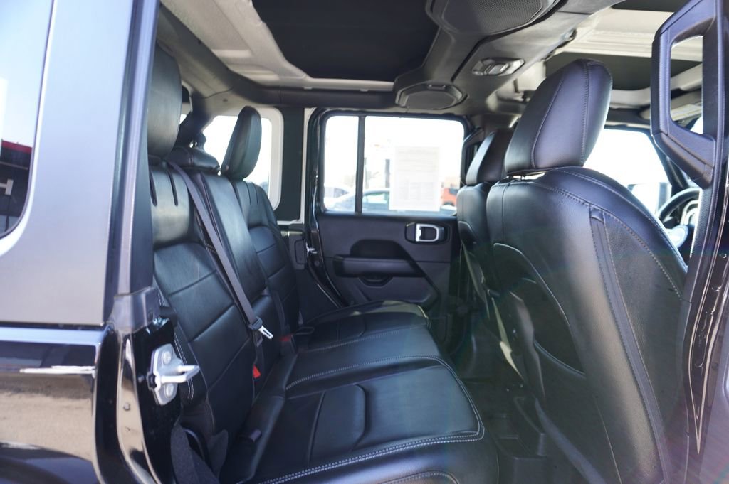 Used 2022 Jeep Wrangler Unlimited Sahara w/ Cold Weather Group image 27