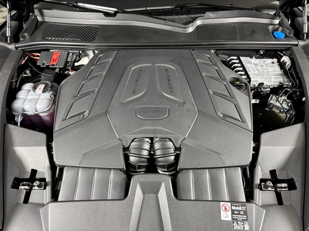 New 2026 Porsche Cayenne GTS image 43