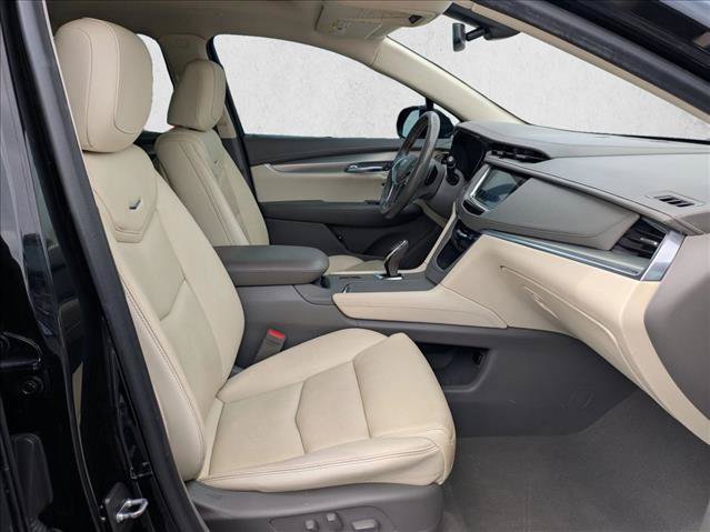 Used 2017 Cadillac XT5 Luxury FWD image 21