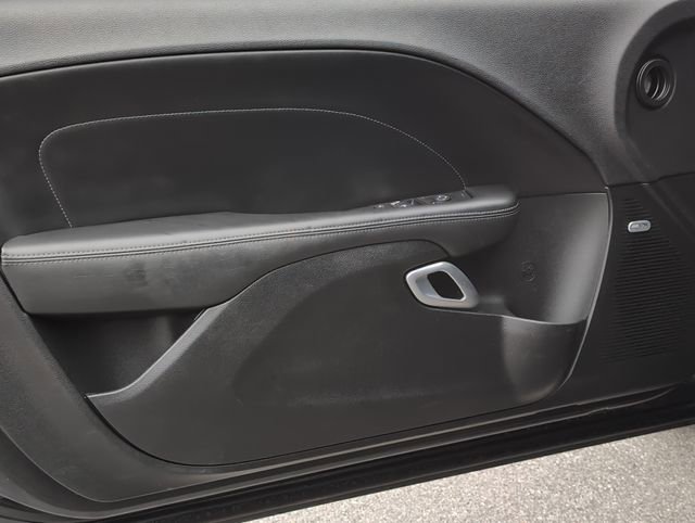 Used 2016 Dodge Challenger R/T Scat Pack w/ Leather Interior Group RWD image 15