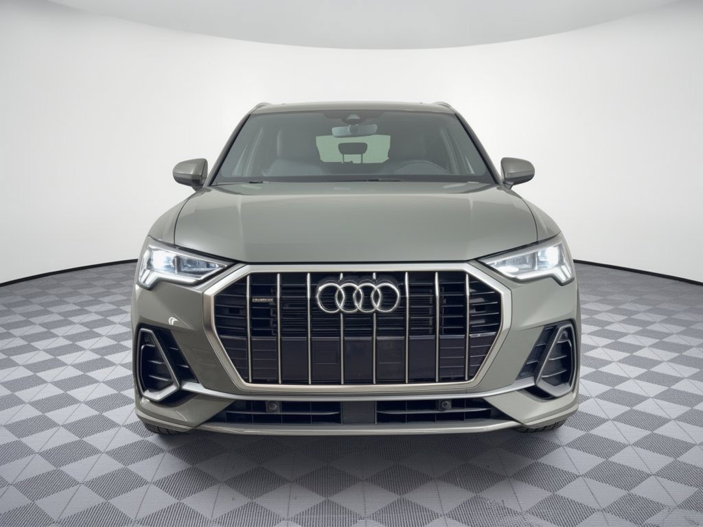 Certified 2025 Audi Q3 2.0T Premium w/ Convenience Package AWD/4WD image 6