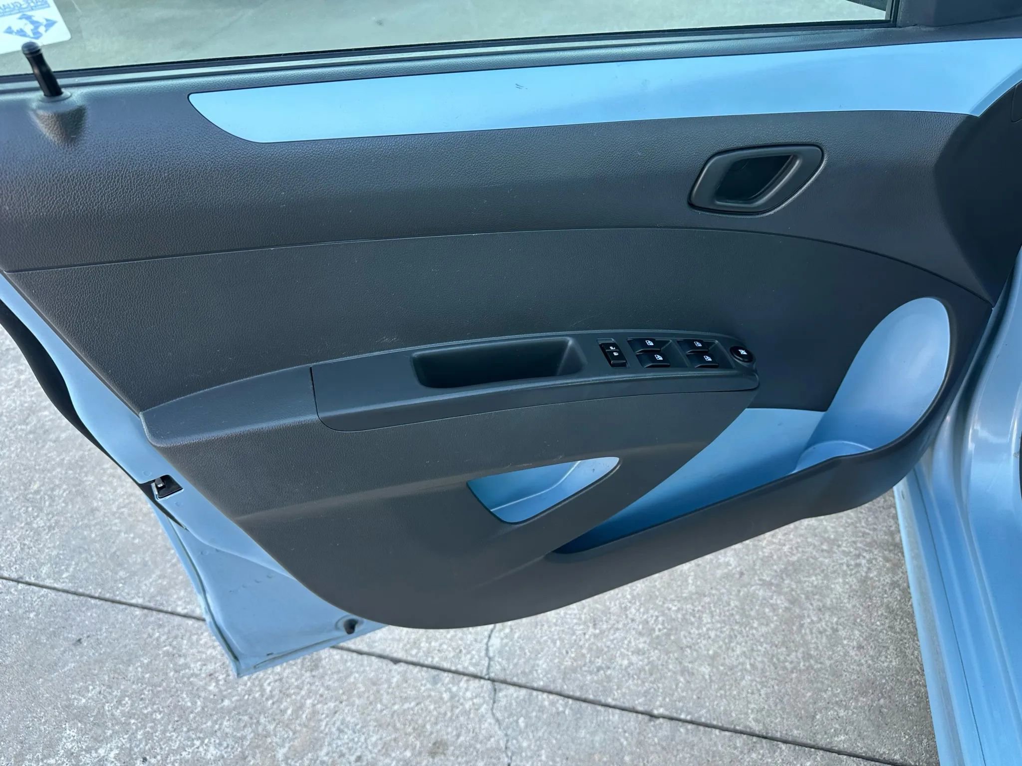 Used 2014 Chevrolet Spark LT image 14