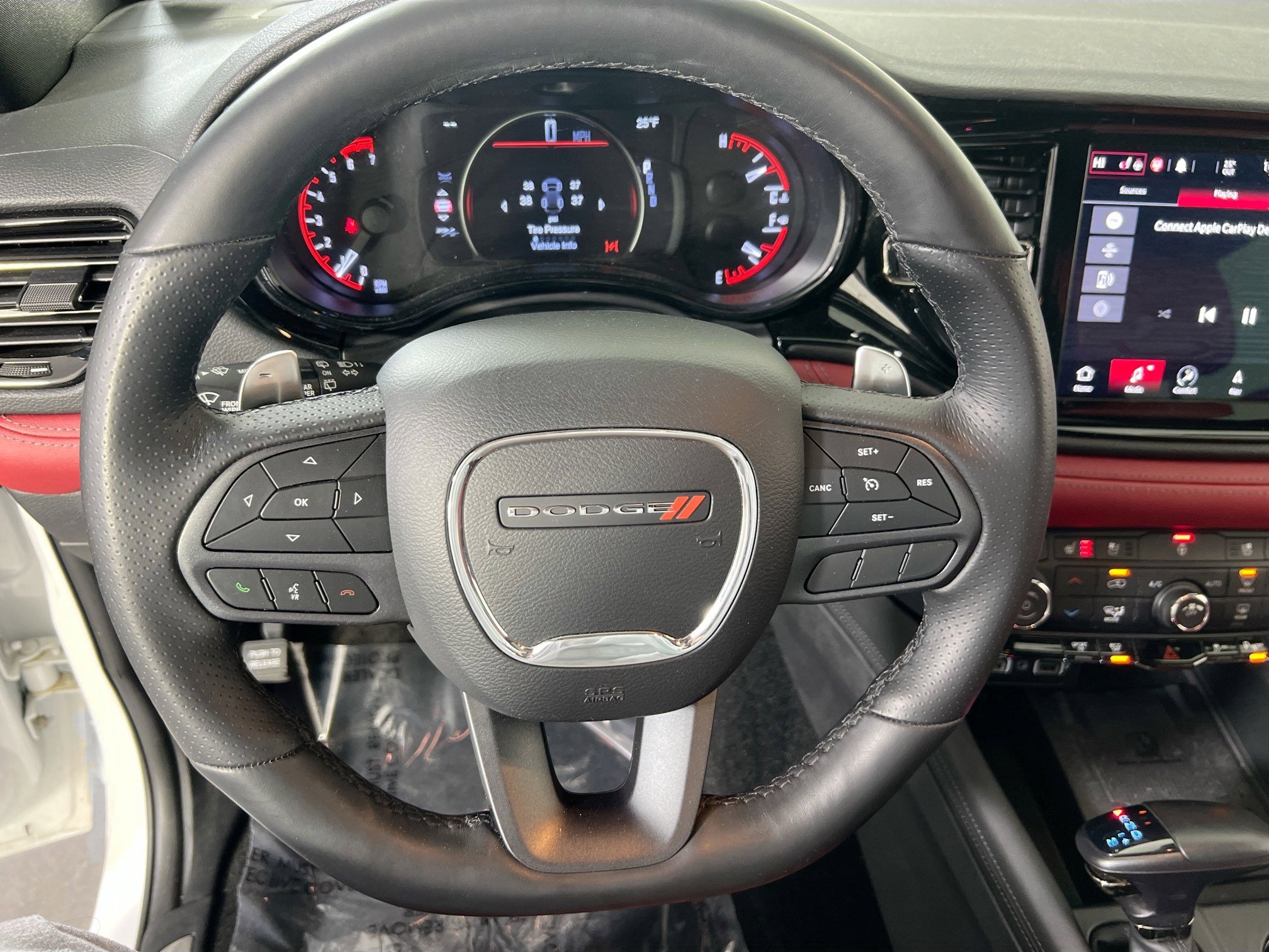 Used 2022 Dodge Durango R/T w/ Blacktop Package AWD/4WD image 11
