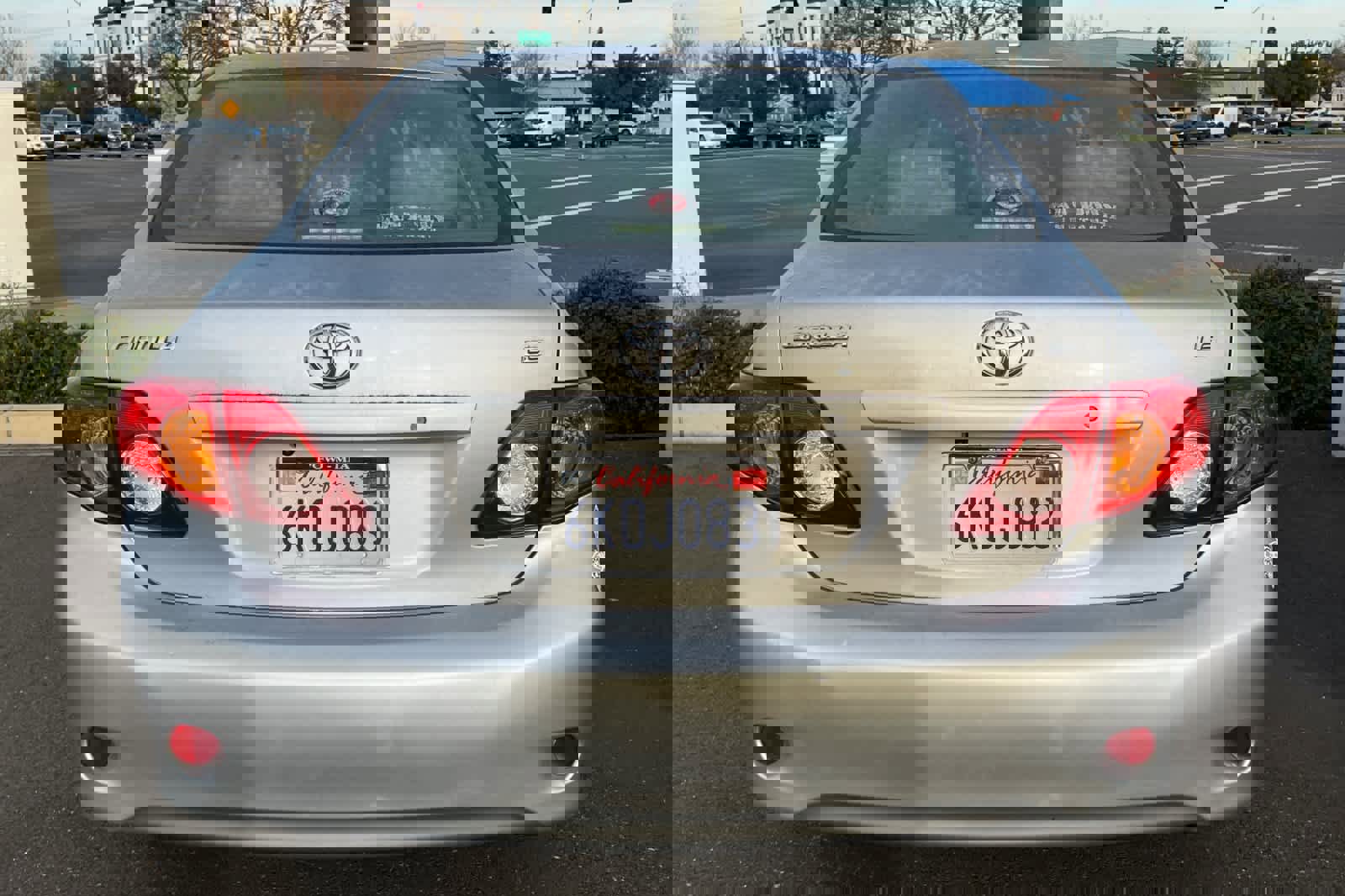 Used 2010 Toyota Corolla LE image 5