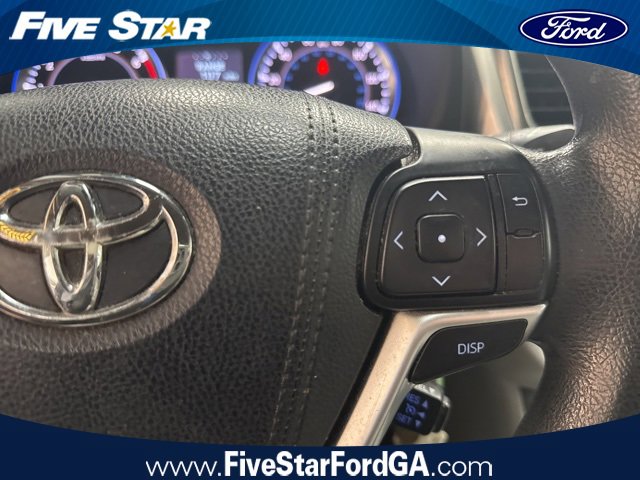 Used 2016 Toyota Highlander LE image 10