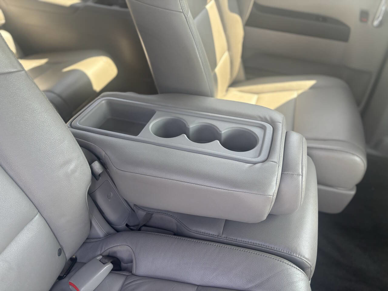 Used 2014 Honda Odyssey Touring Elite image 23