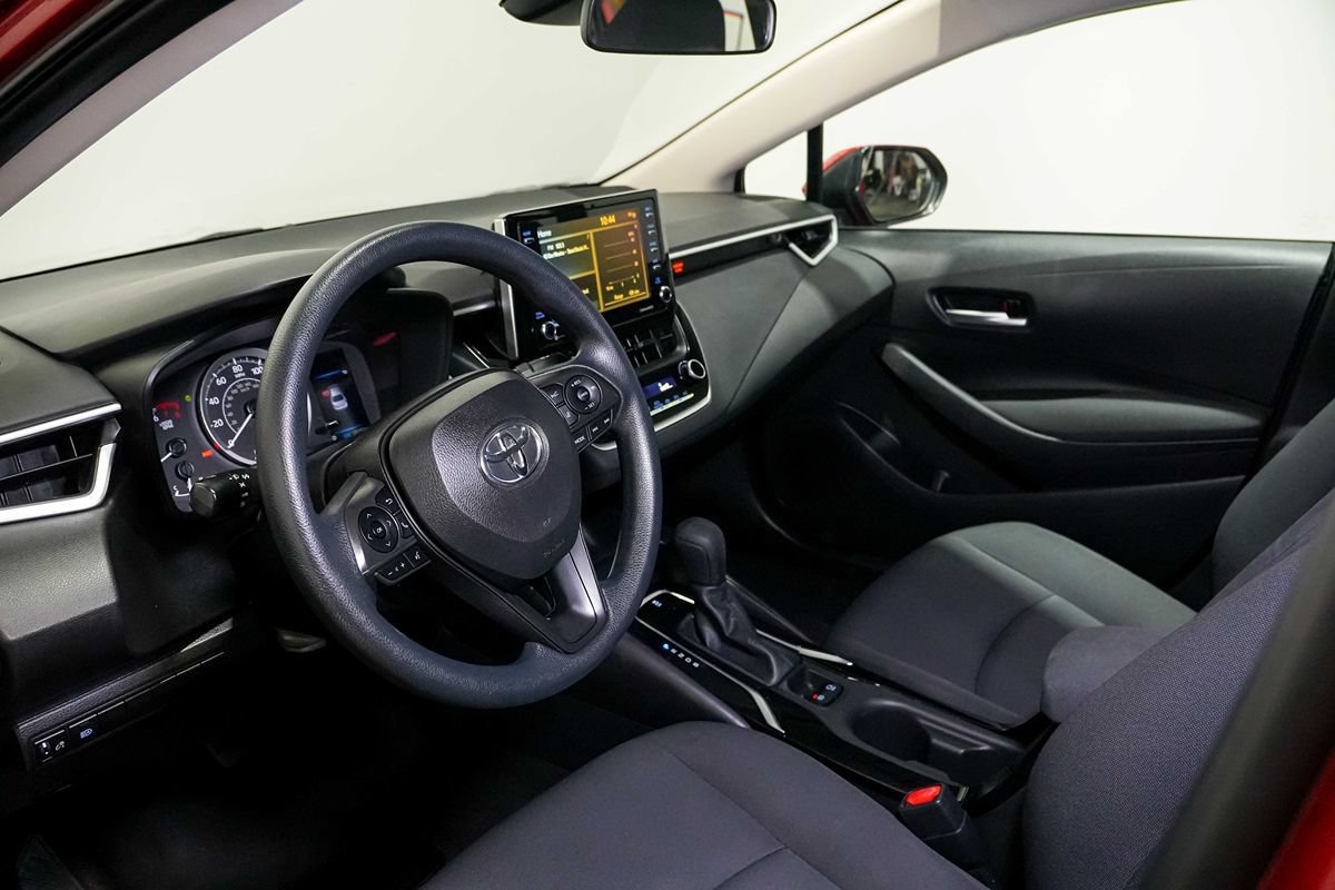 Used 2021 Toyota Corolla LE FWD image 14