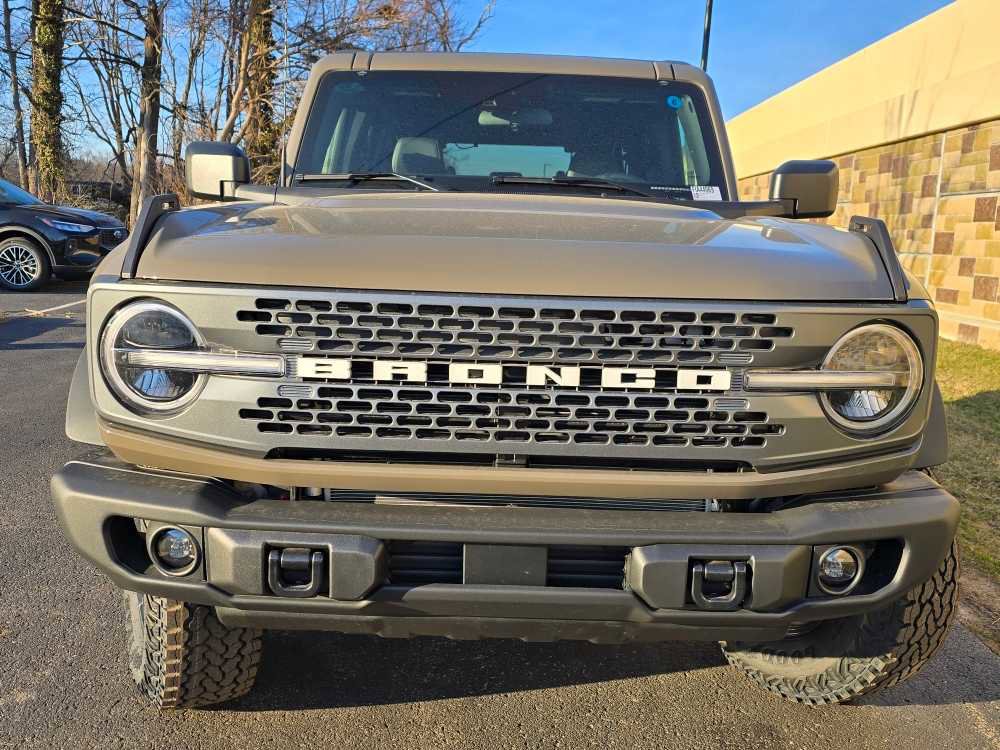 New 2026 Ford Bronco Badlands image 4