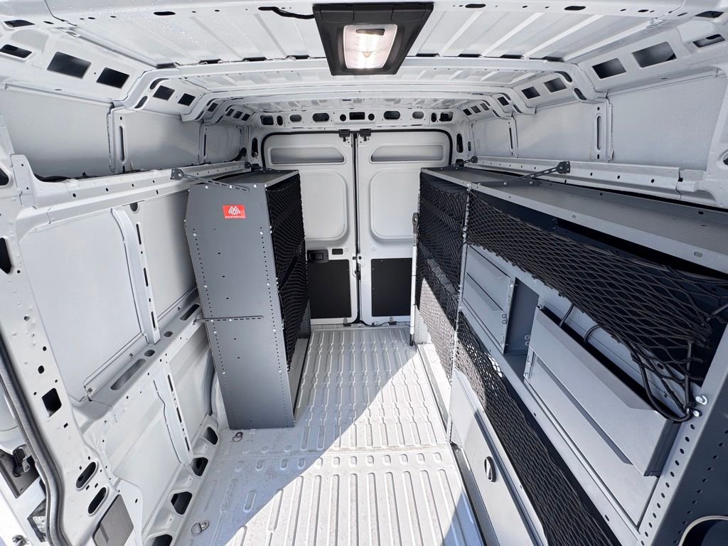 Used 2025 RAM ProMaster 2500 w/ Convenience Group FWD image 12