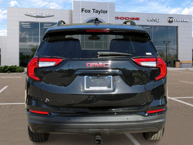 Used 2023 GMC Terrain SLT w/ Infotainment Package II AWD/4WD image 5