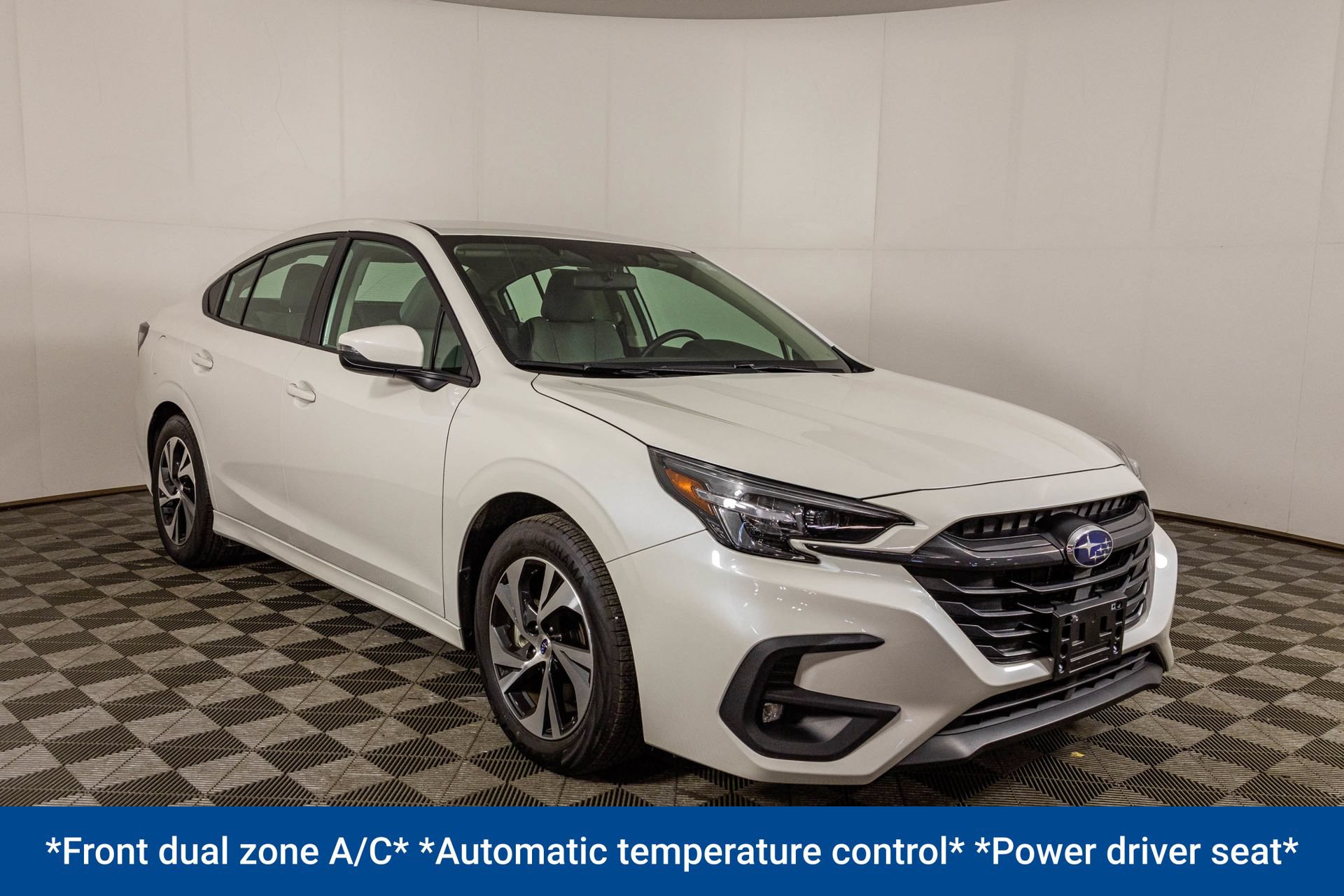 Used 2025 Subaru Legacy Premium AWD/4WD image 12